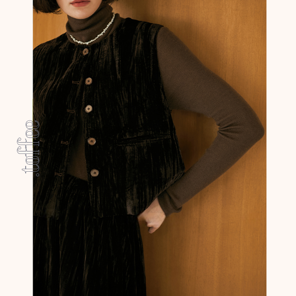 グロッシーダークベスト&ロングスカートセットアップ 《Z00807》