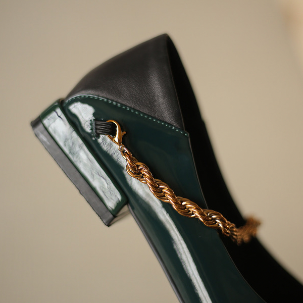 【2color】パテントレザーチェーンローヒールパンプス X-370