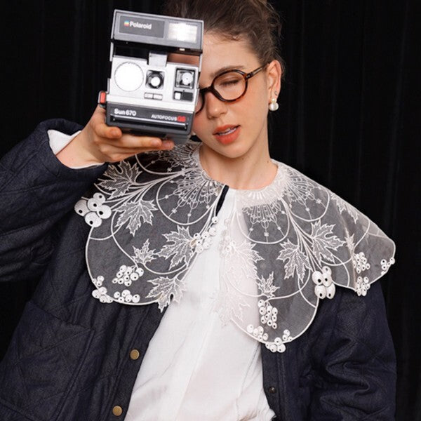 フェアリーレースを纏う:聖なるクラシックブラウス 《C0194》