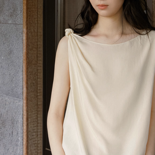 サイド結びノースリーブトップス《Z00886》