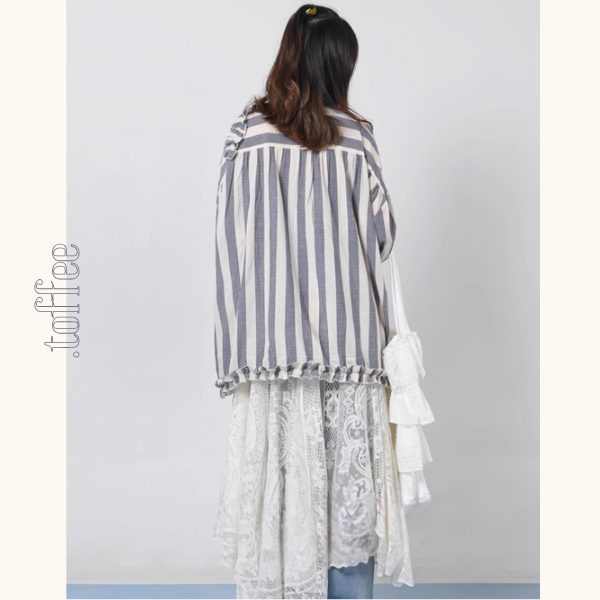 【2color】ストライプ柄フリル装飾シャツ《Z00894》