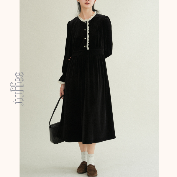 レースディテールグロッシーブラックワンピース 《Z00760》