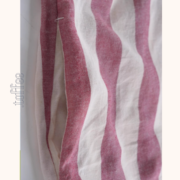 【2color】ストライプ柄フリル装飾シャツ《Z00894》