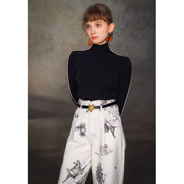 【2color】くるみ割り人形プリントタックテーパードパンツ C0107