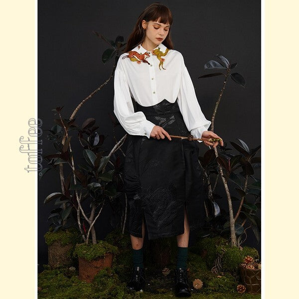 「小狐物語」 オリエンタルテイストが香る:キツネ刺繍ドリーミーブラウス C0183