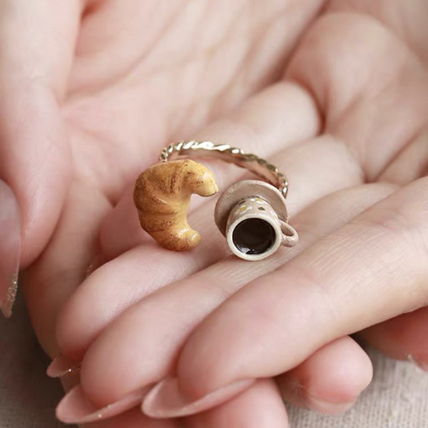 モーニングクロワッサンオープンリング Z00577