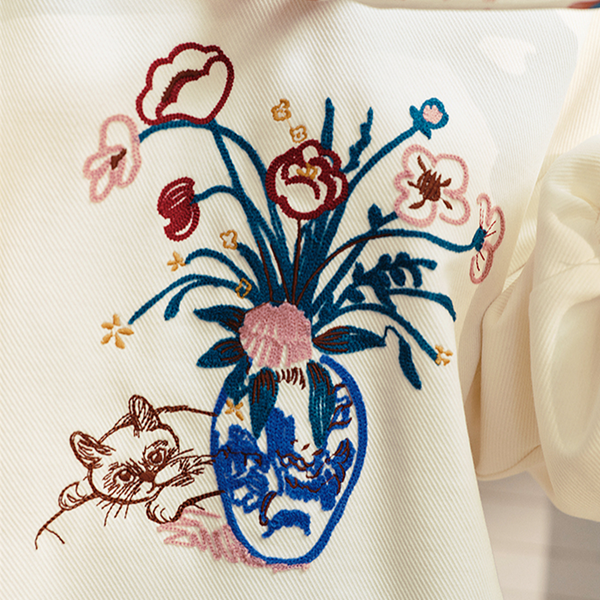 カラフルリボンタイ付きVネックスウェット 《Z00665》