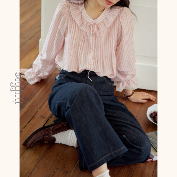 サイド刺繍ストレートデニムパンツ Z00561