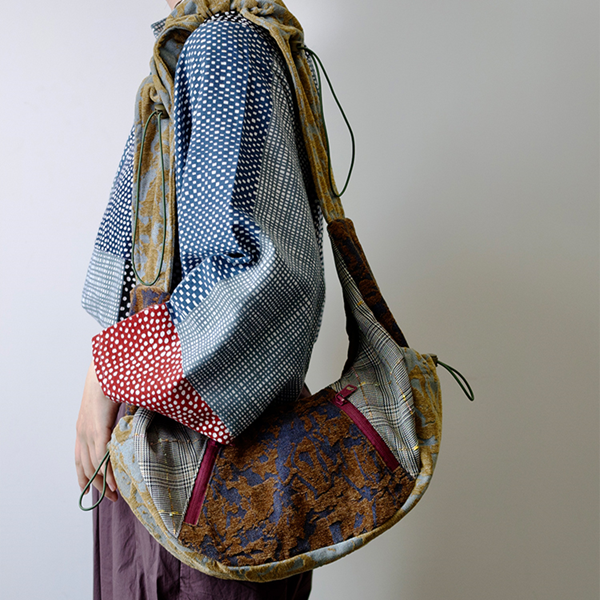 サイドチェックマルチカラーショルダーバッグ Z00489