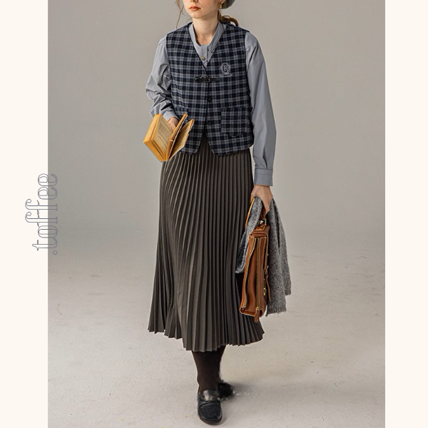 【2color】ベルトディテールチェック柄ベスト&ロングプリーツスカートセットアップ《Z00856》