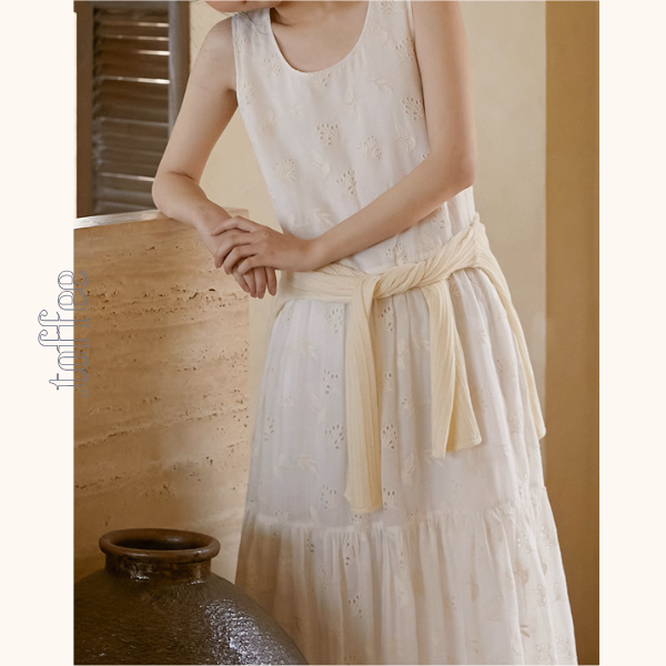 レース&アイレット刺繍ロングティアードワンピース《Z00888》