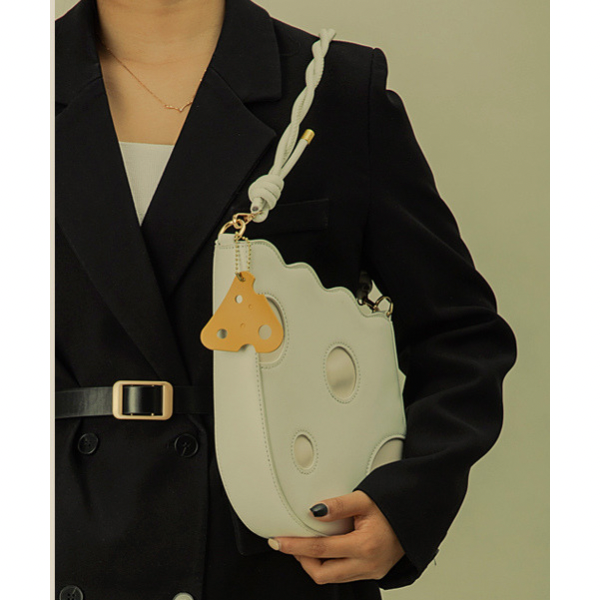【4color】チーズデザインのショルダーバッグ X-280