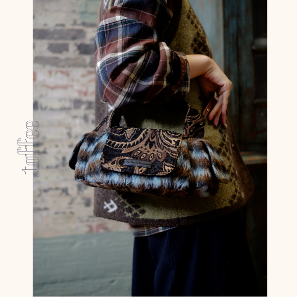 ファー付きダマスク織りショルダーバッグ 《Z00788》