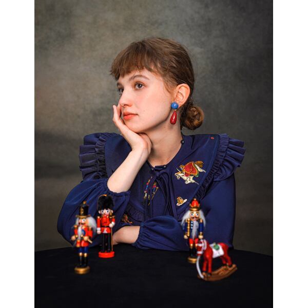 くるみ割り人形刺繍フリル衿ブラウス C0113