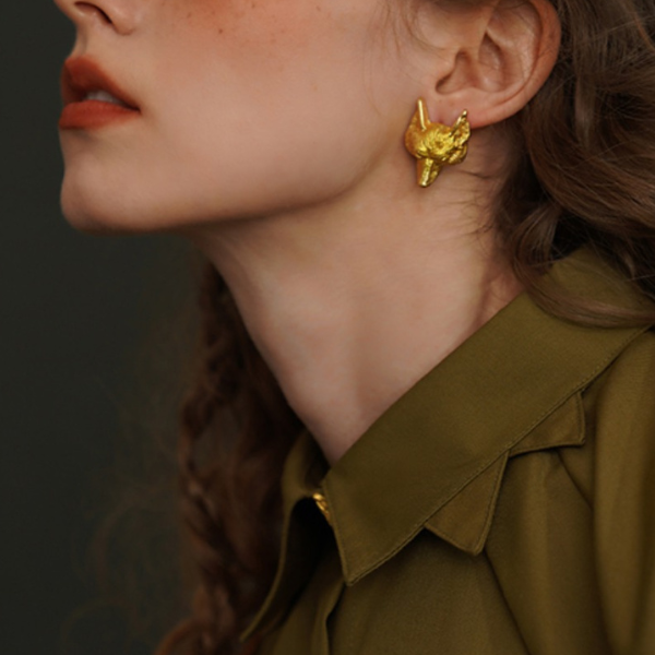 【2Size】ゴールドアニマルピアス w-031