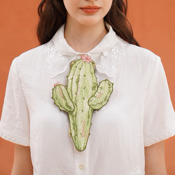 胸に咲くサボテンの記憶ネクタイ《C0222》