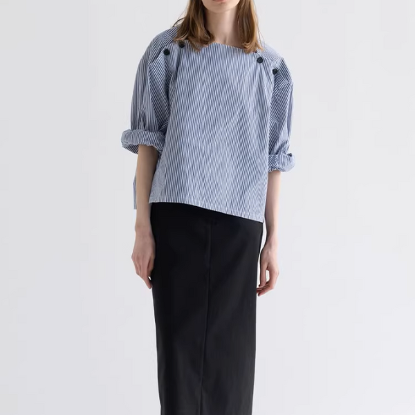 スクエアネックストライプドロップショルダーシャツ《Z00906》