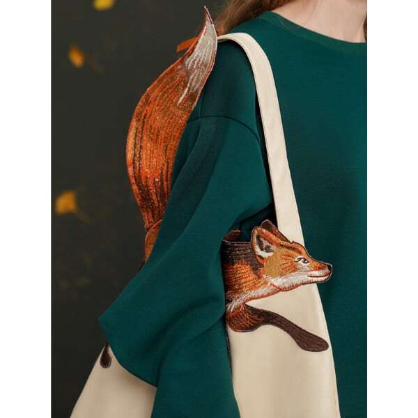 フォックス刺繍 ソフトレザートライアングルトートバッグ AU-472