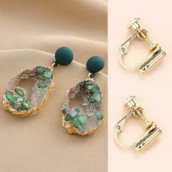 【2color】ジュエリーデザインコントラストストーンピアス AU-277