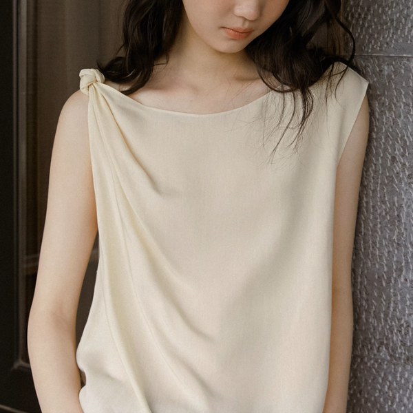 サイド結びノースリーブトップス《Z00886》
