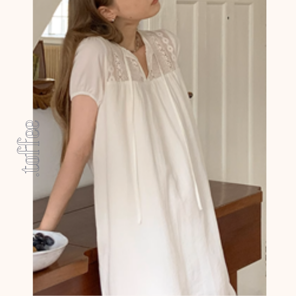 メッシュレースホワイトワンピース《Z01019》