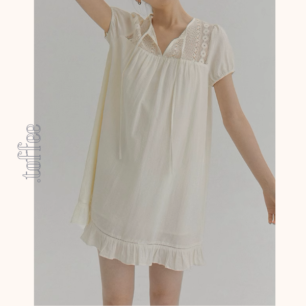 メッシュレースホワイトワンピース《Z01019》