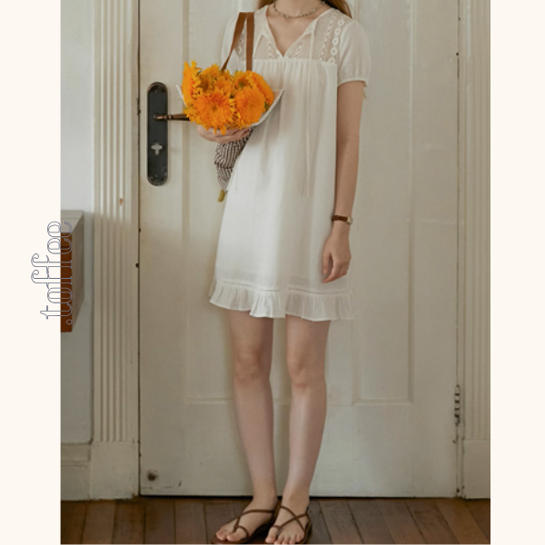 メッシュレースホワイトワンピース《Z01019》