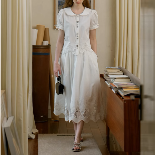 レーズヘムブラウス&フローラルレースミモレ丈スカートセットアップ《Z00896》