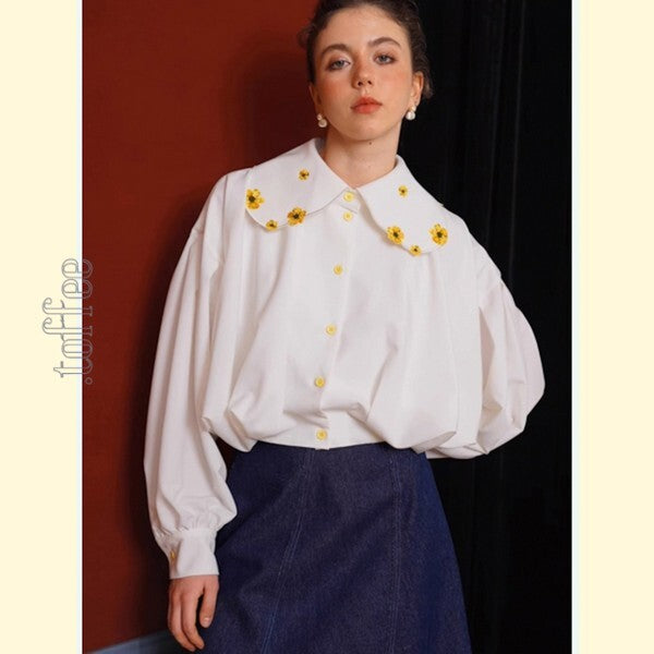 【2color】花の妖精:芸術的なお花刺繍のドールカラーブラウス 《C0191》