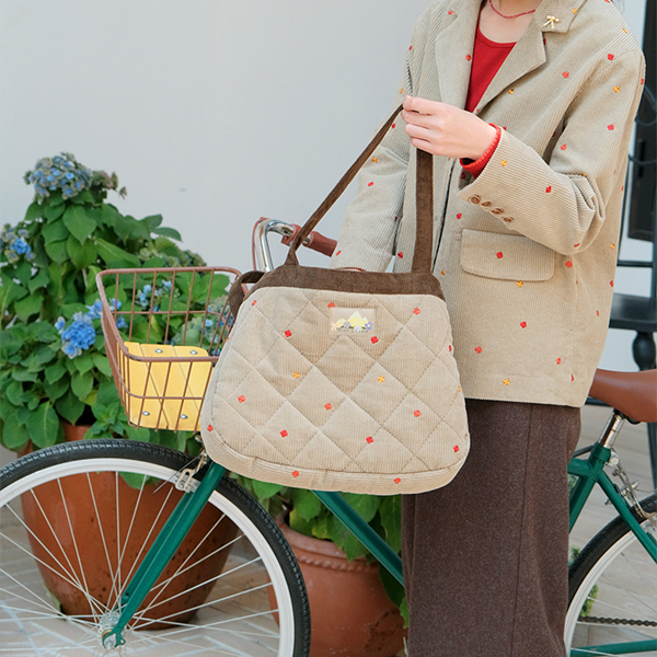 小花刺繍キルティングコーデュロイトートバッグ 《Z00709》