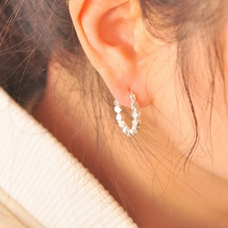 シルバー粒粒ピアス