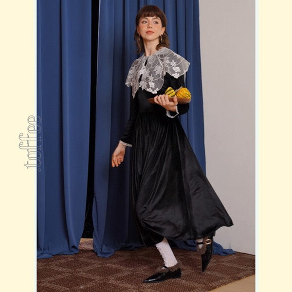 ブラックベルベットの調べ:フェアリーレースのクラシカルワンピース 《C0195》