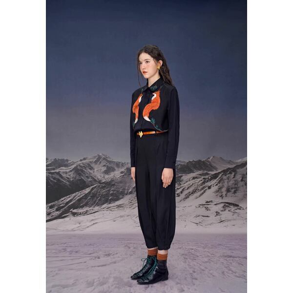 フェイクツーピースフォックス刺繍ブラウス C0105