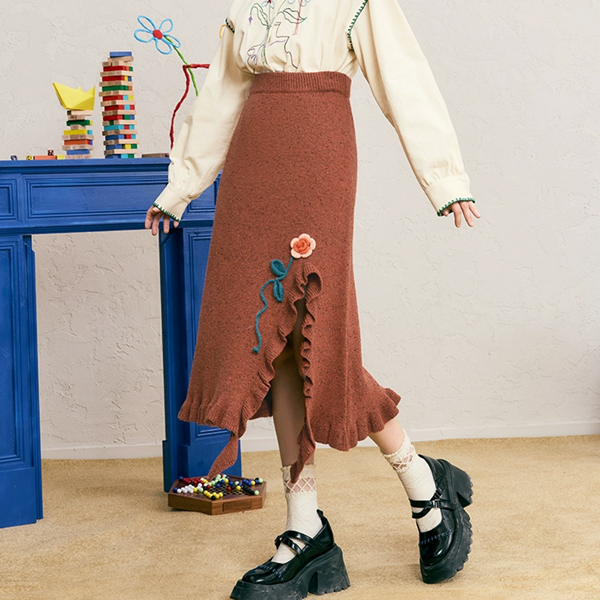 フラワー刺繍&フリルヘムロングスカート 《Z00686》
