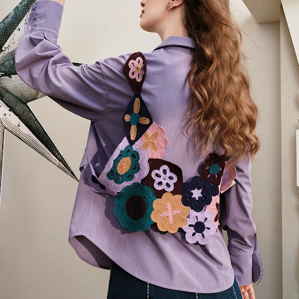 【2color】かぎ編みマルチカラーフラワーモチーフベスト&レースディテールルーズシャツセットアップ    《Z00654》