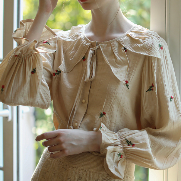 フラワーエンブロイダリーボウタイブラウス w-169