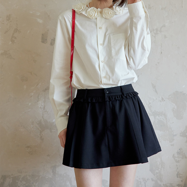 立体ローズ装飾ホワイトブラウス 《Z00766》