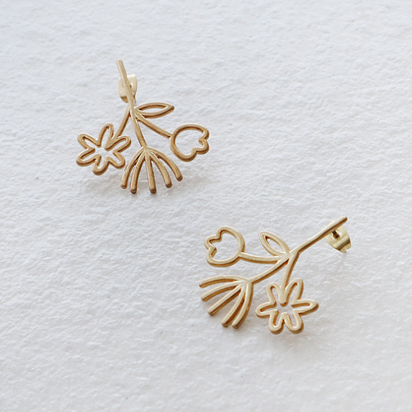 フラワーラインアートピアス X-165