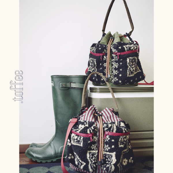 ドローストリング付きボアショルダーバッグ Z00606