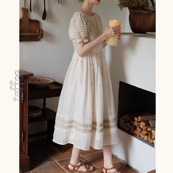 レース&パール装飾パフスリーブワンピース《Z00985》