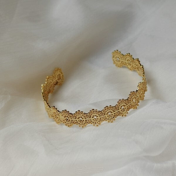 レースモチーフバングル  su0060