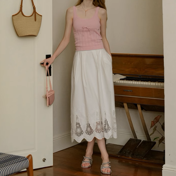 レーズヘムブラウス&フローラルレースミモレ丈スカートセットアップ《Z00896》