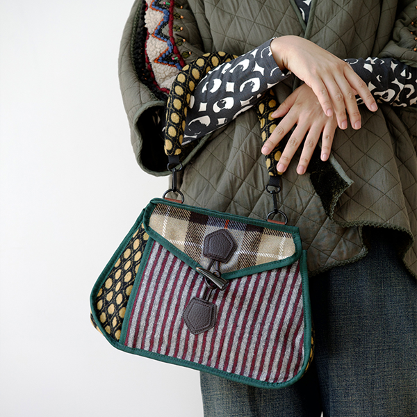 ストライプ切り替えドットショルダーバッグ   Z00488