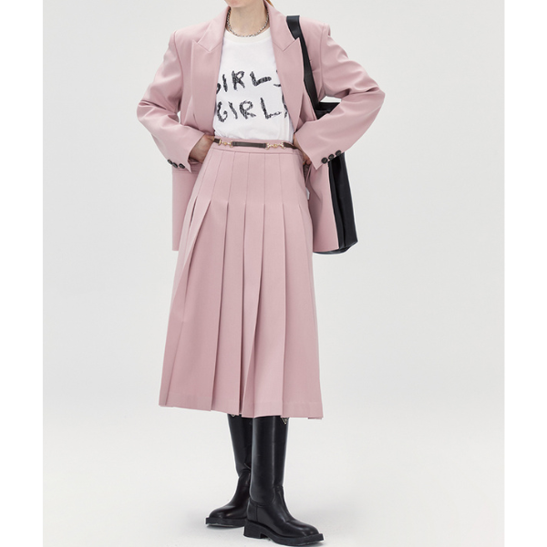 オーバーサイズジャケットとプリーツスカートのピンクセットアップ X-404