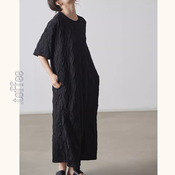 ラウンドネックロングブラックワンピース《Z00996》