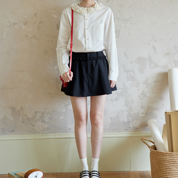 立体ローズ装飾ホワイトブラウス 《Z00766》