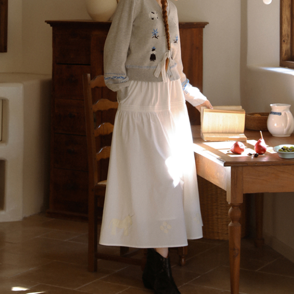 ポニーパッチ刺繍フレアスカート《Z00824》