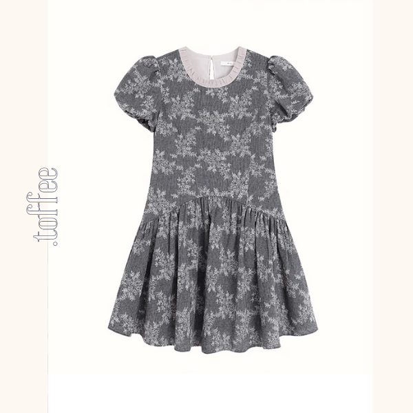 パフスリーブつる花刺繍ミニワンピース《Z00904》