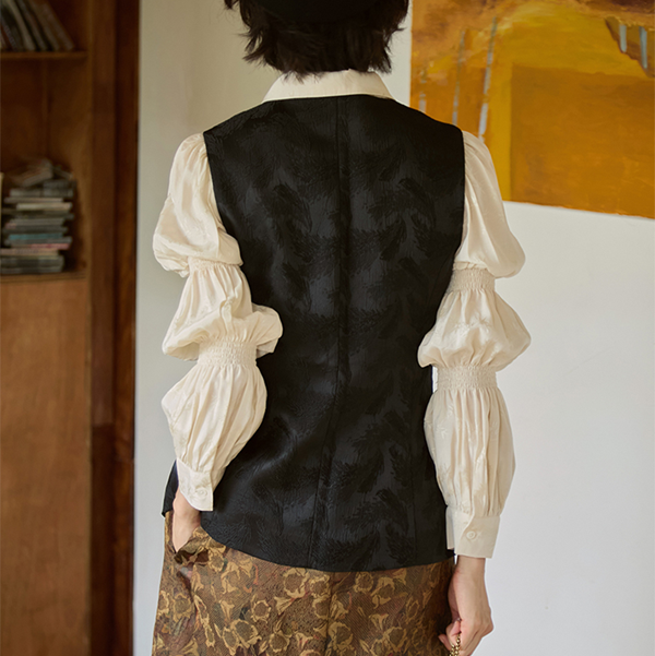 ダマスク柄織りミディアムジレ 《Z00812》