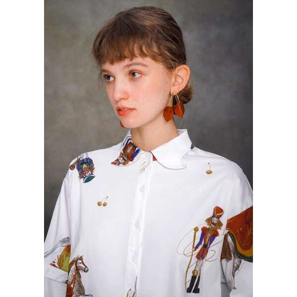 【2color】くるみ割り人形プリント2WAYスリーブシャツブラウス C0108